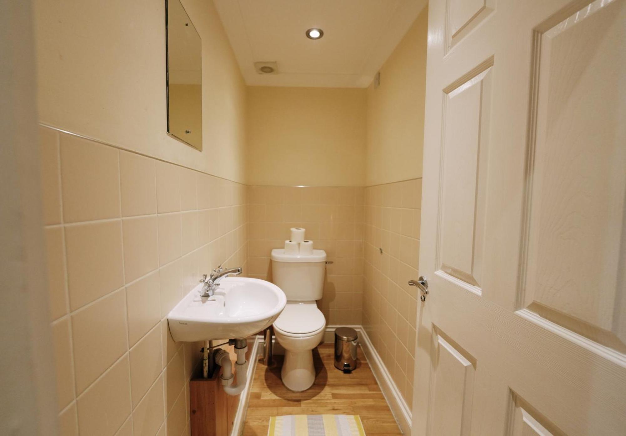 Апартаменты The Chic Townhouse In Kings Cross!!! 3 Floors Лондон Экстерьер фото