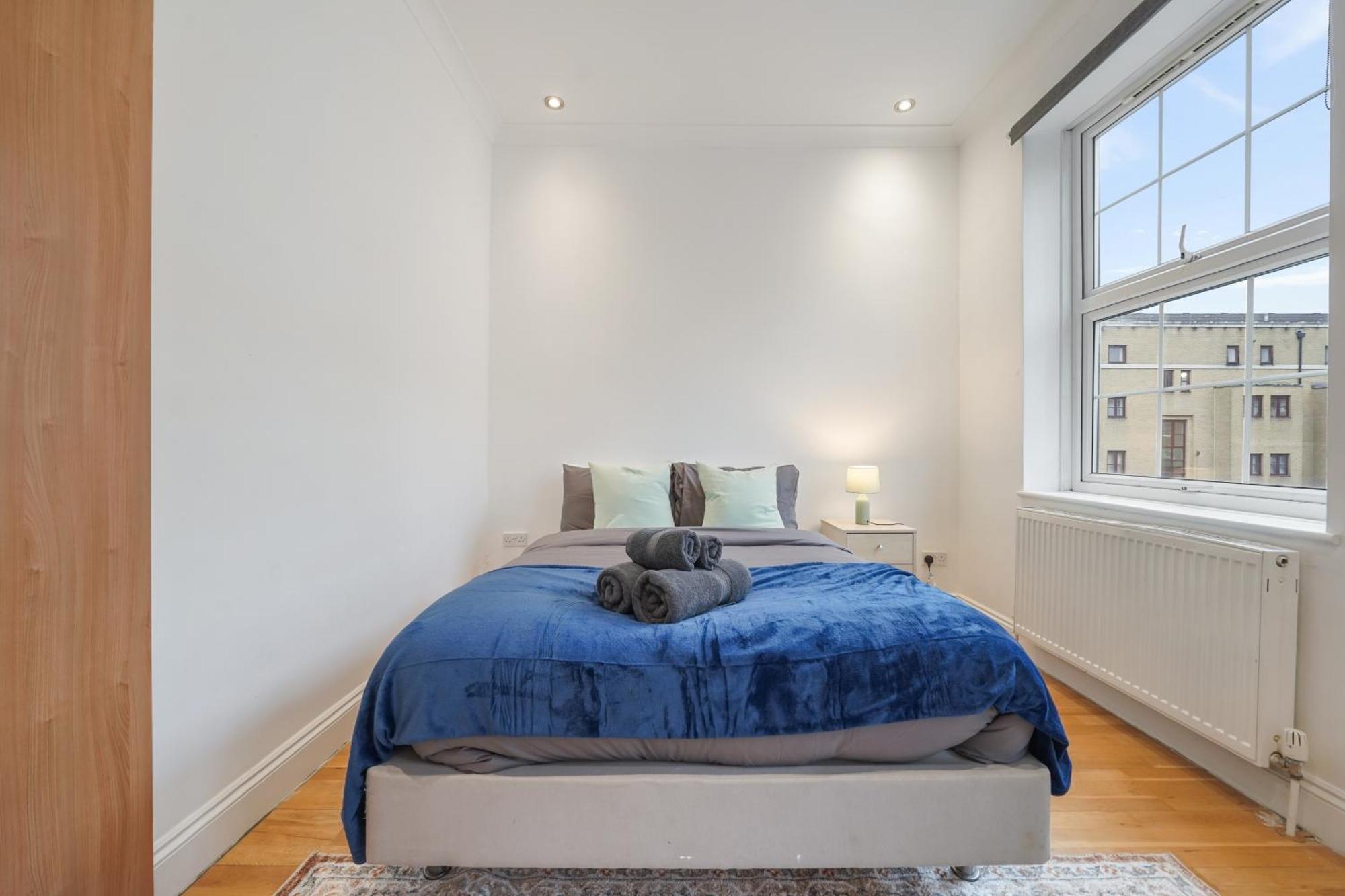 Апартаменты The Chic Townhouse In Kings Cross!!! 3 Floors Лондон Экстерьер фото