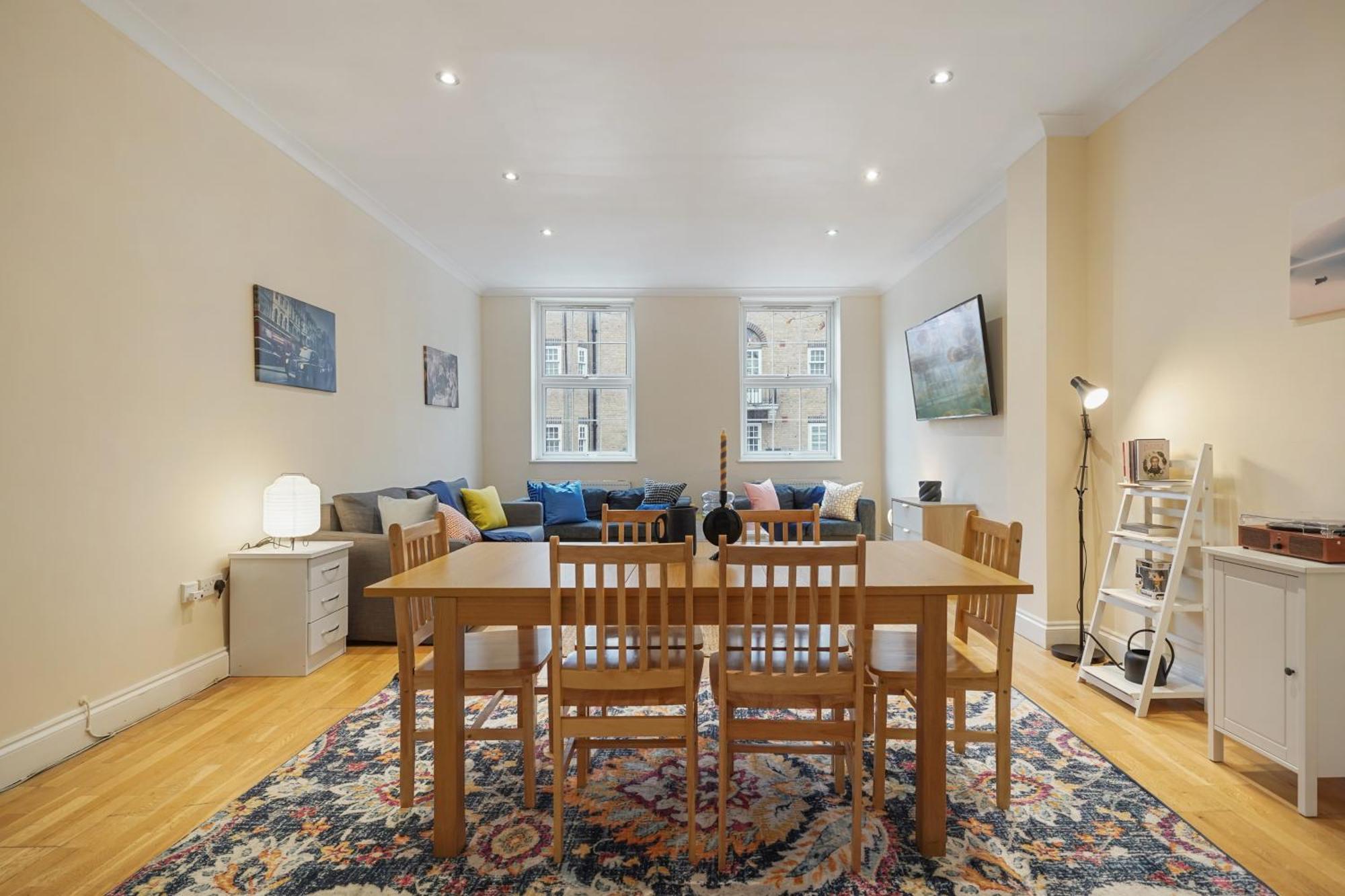 Апартаменты The Chic Townhouse In Kings Cross!!! 3 Floors Лондон Экстерьер фото