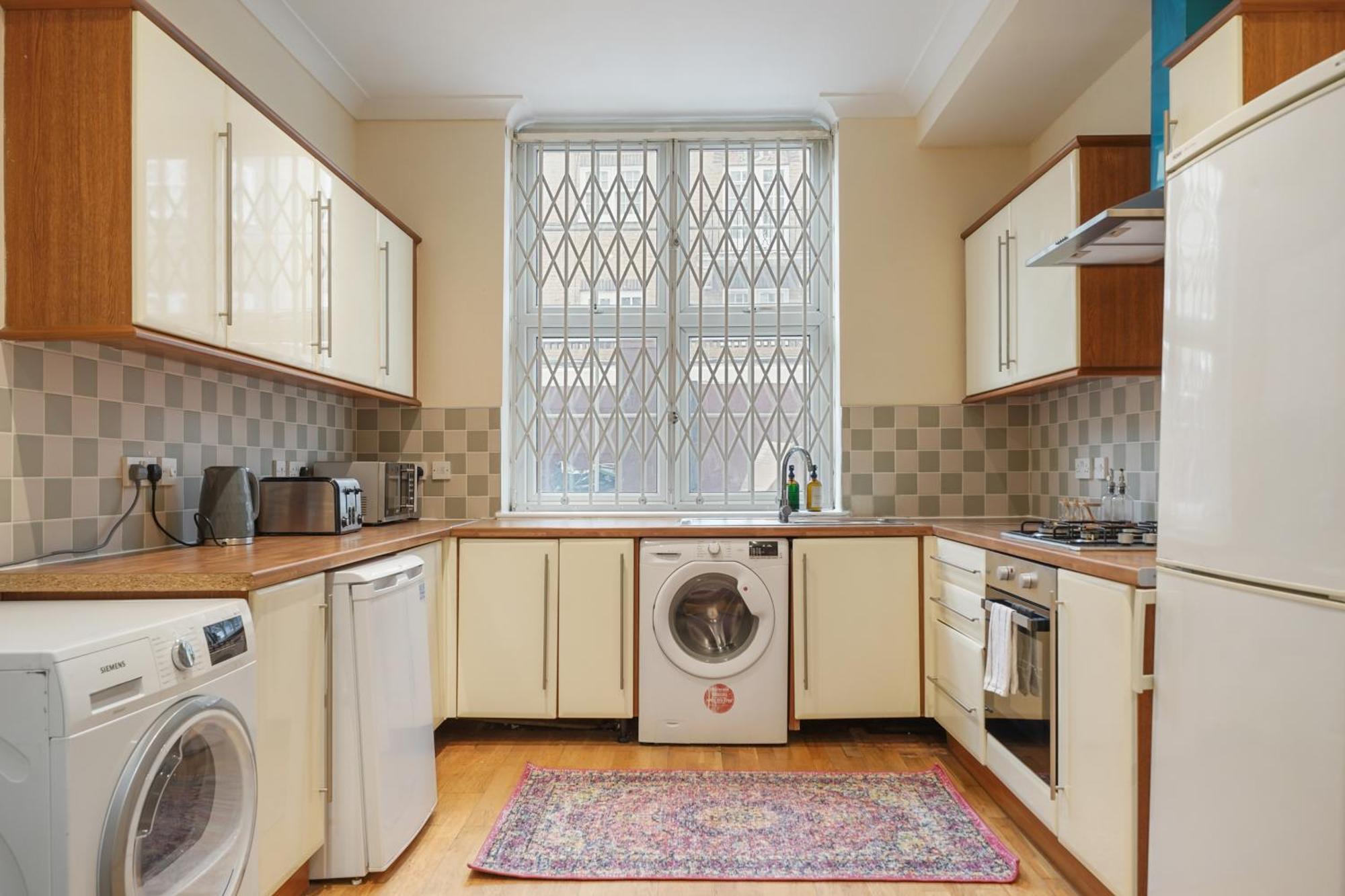 Апартаменты The Chic Townhouse In Kings Cross!!! 3 Floors Лондон Экстерьер фото